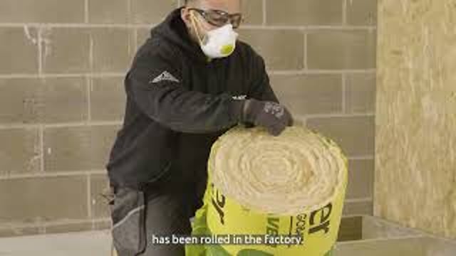 Isover Spacesaver 100mm Glass Mineral Wool Roll - desktop-video-preview-2